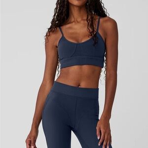 ALO alosoft head start bra navy blue size L perfect condition